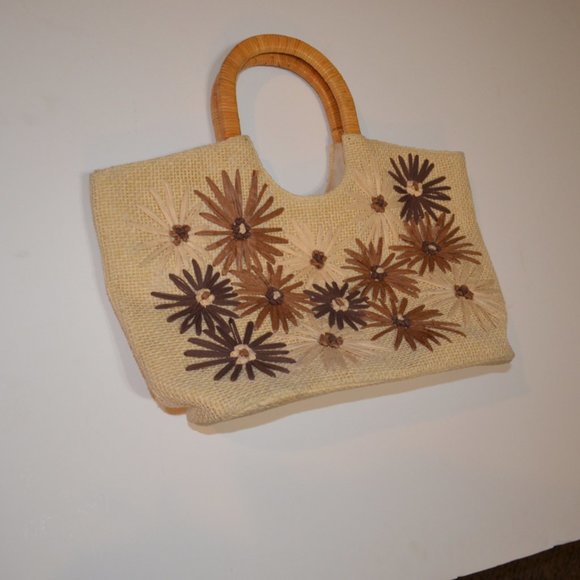 KATY LANDRY Paper Straw with Man Made Materials Pockets Snaps Zip Flowers Tote - Picture 2 of 8